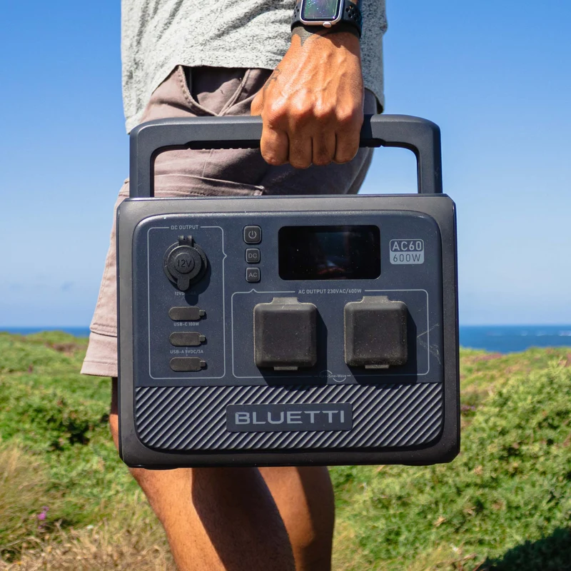 BLUETTI AC60 Station électrique portable | 600 W / 403 Wh（AMZ）