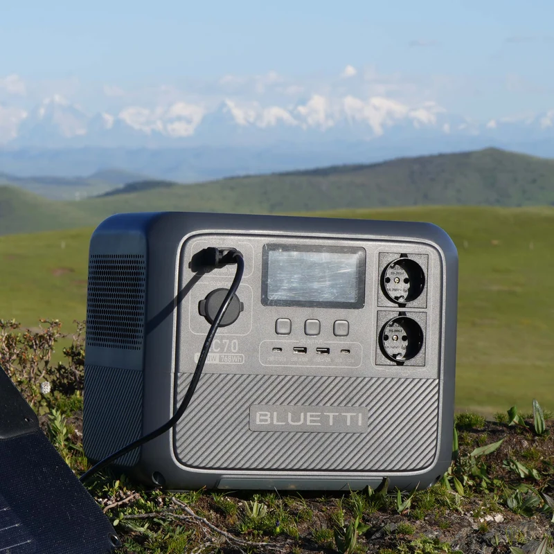 BLUETTI AC70 Station électrique portable | 1000 W / 768 Wh (AMZ)