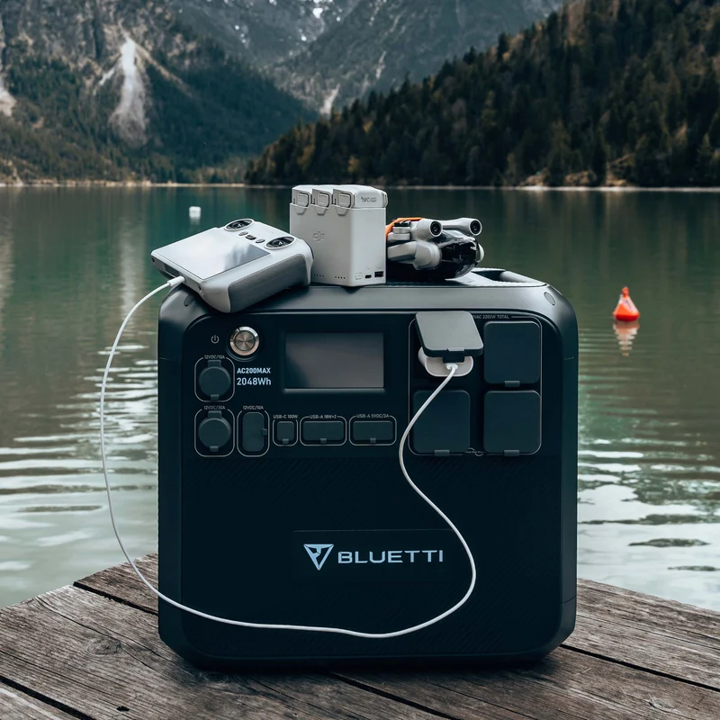 BLUETTI AC200MAX Expandable Power Station | 2200W 2048Wh