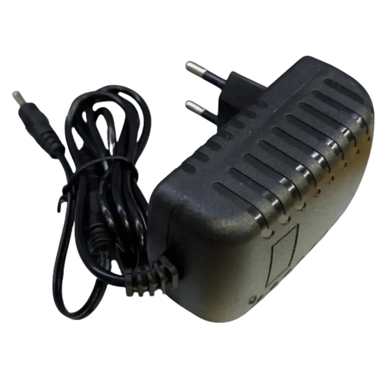 Chargeur 15V 2A pour booster et starter DC 4.0x1.35
