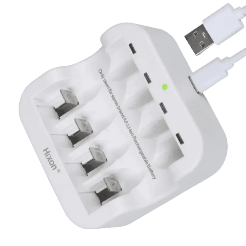 x4 Batteries rechargeables AA LR6 1.5V + chargeur