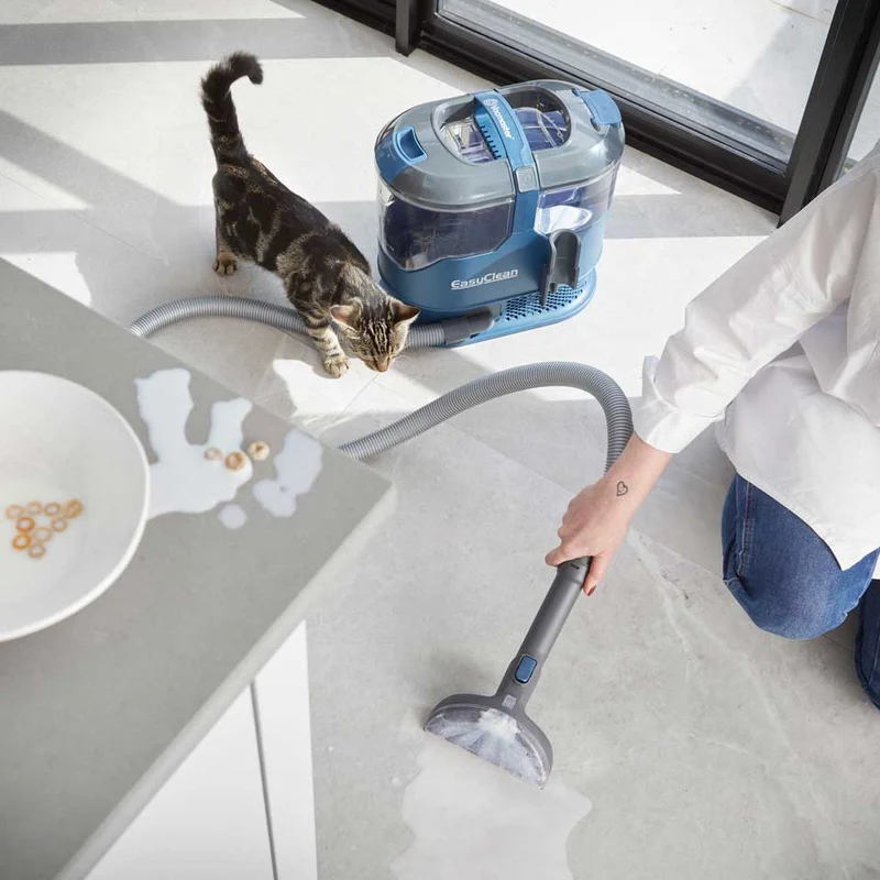 Vacmaster EasyClean Rapid Clean Kit | Carpet Spot Cleaner-with Spare Carpet Shampoo