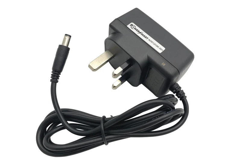 12,6 V 1 A 100-240 V Ausgang UK-Stecker 5,5 mm * 2,1 mm DC Li-Ionen-Akkuladegerät Netzteil